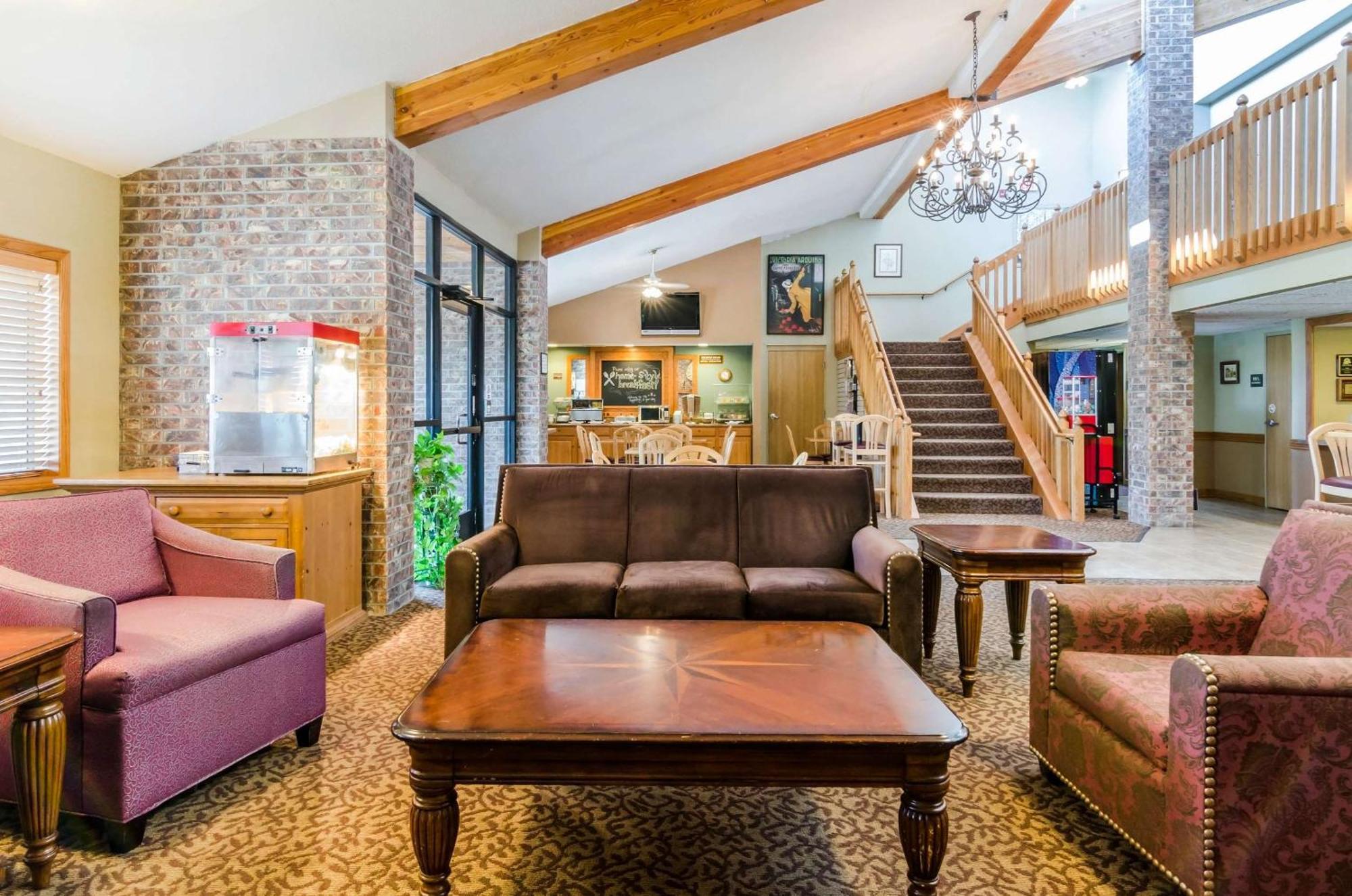 Rodeway Inn Hesston Ngoại thất bức ảnh