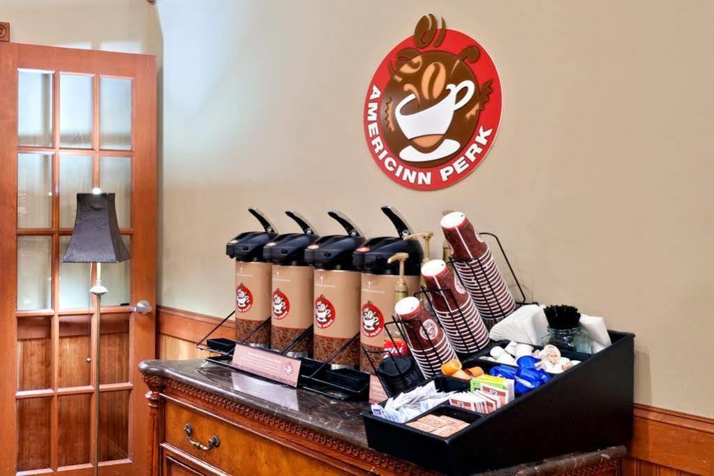 Rodeway Inn Hesston Ngoại thất bức ảnh