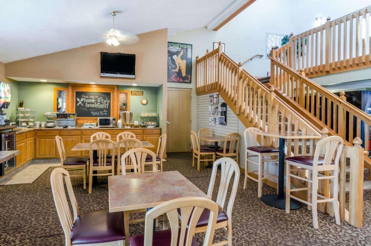 Rodeway Inn Hesston Ngoại thất bức ảnh